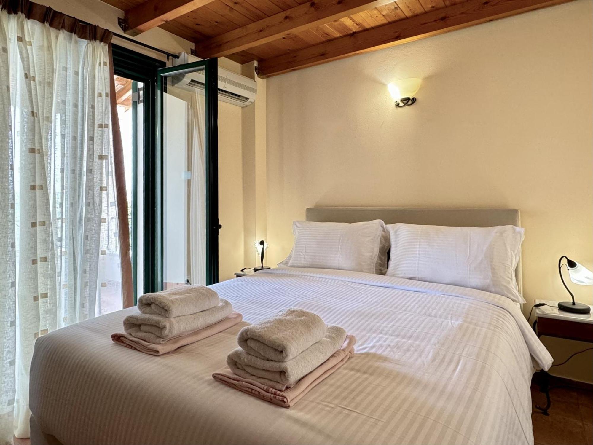 Villa Artemis Vryses Crete Alikampos Exteriör bild